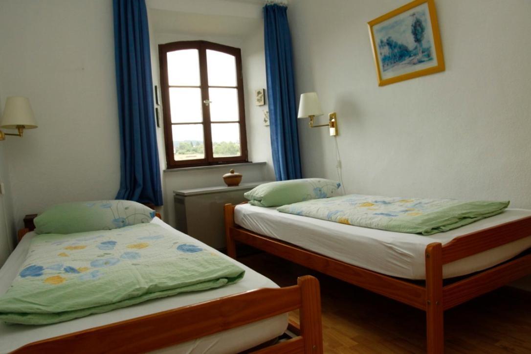 Kapelle - Urlaub Auf Dem Weingut Appartement Maring-Noviand Buitenkant foto
