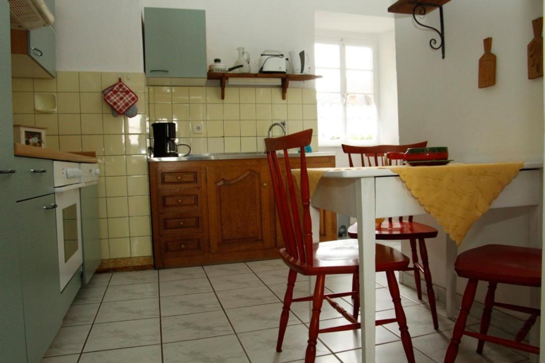Kapelle - Urlaub Auf Dem Weingut Appartement Maring-Noviand Buitenkant foto